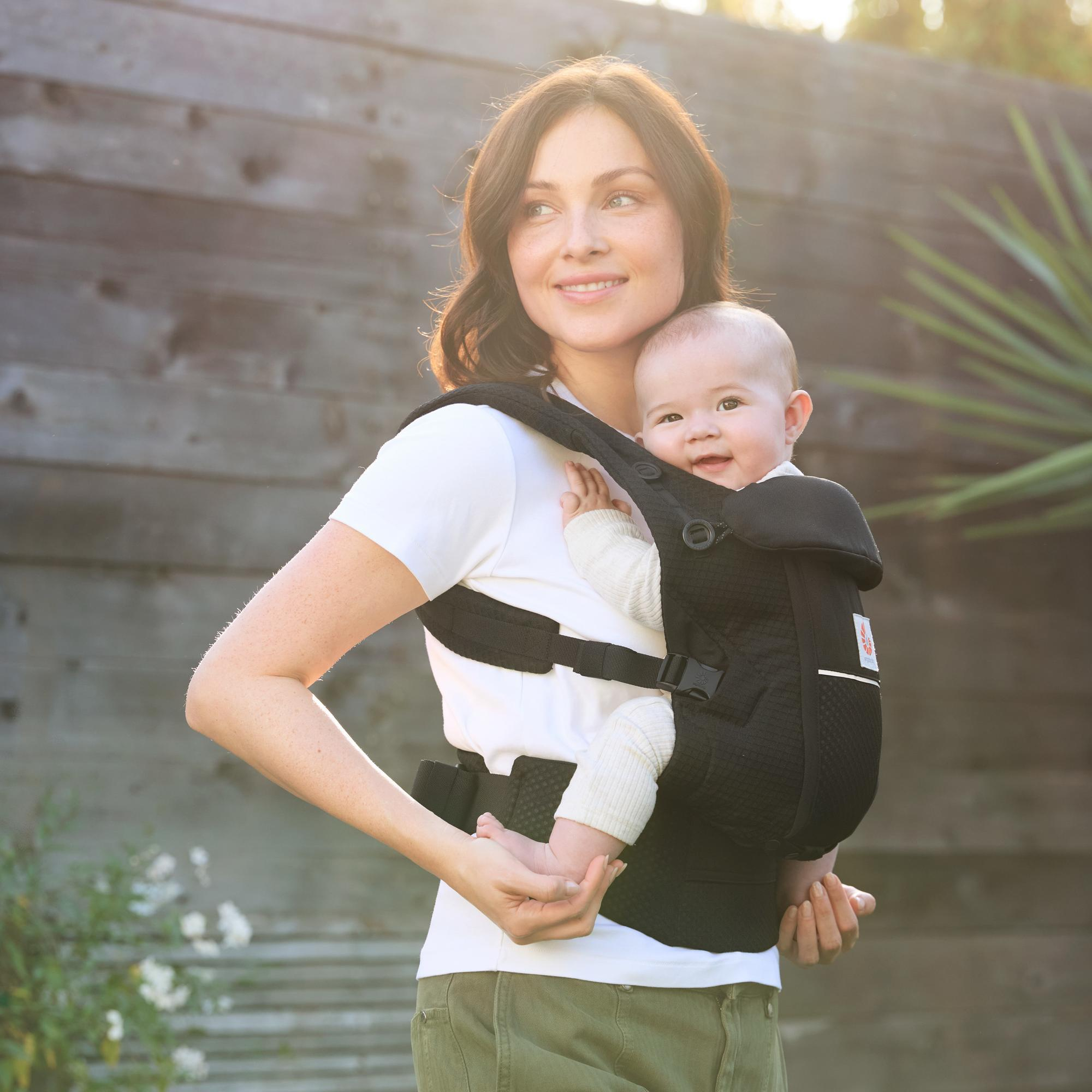 Babytragen, ERGObaby, Schwarz – Besonderheit: 3 Tragemöglichkeiten: vor dem Bauch, auf dem Rücken, auf der Hüfte