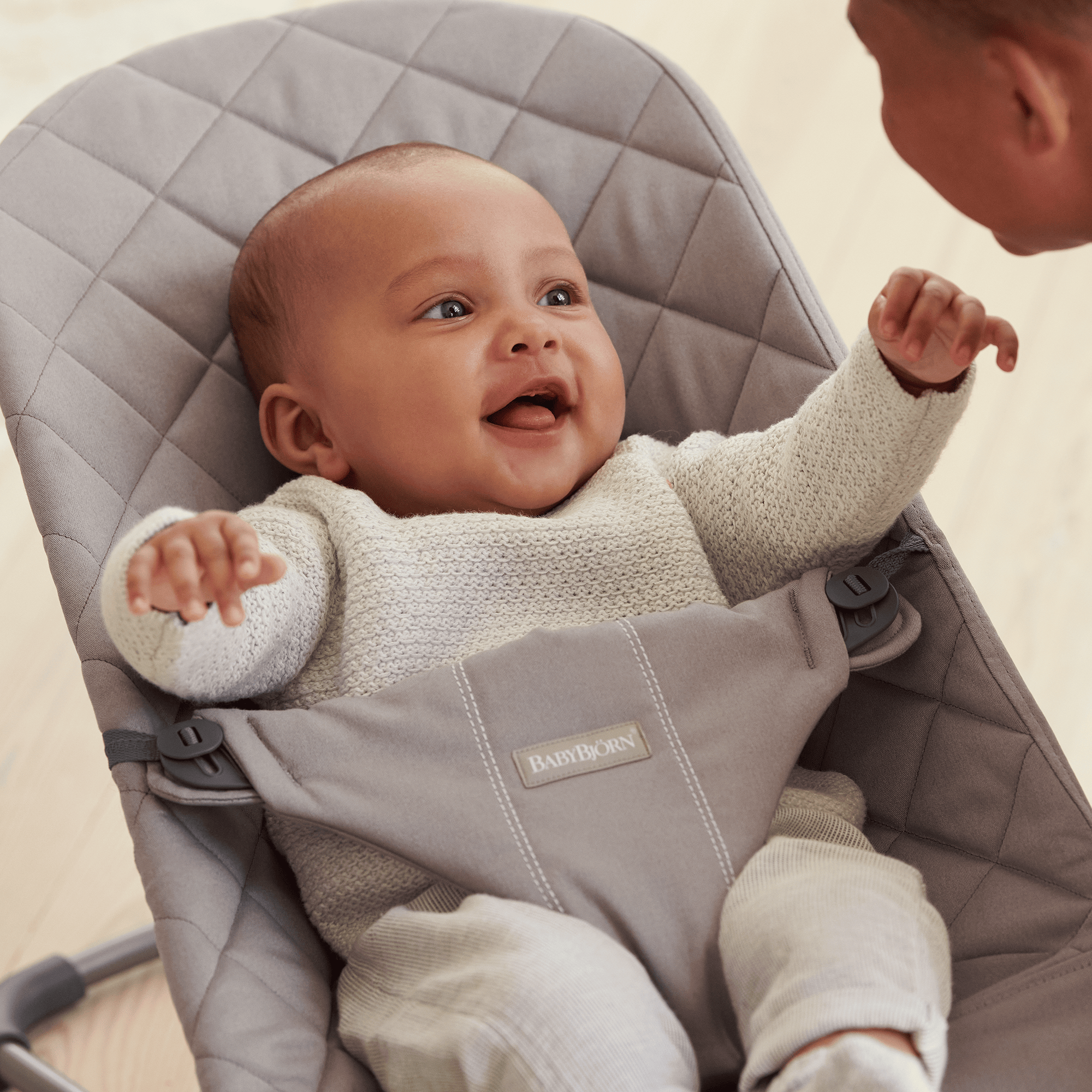SALE Babywippen, BABYBJÖRN, Grau – Produktansicht