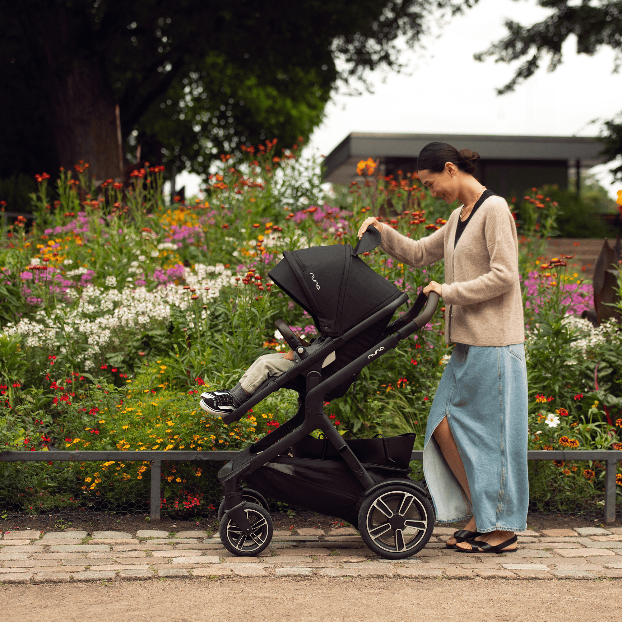 Kombi-Kinderwagen, nuna, Schwarz – Produktansicht