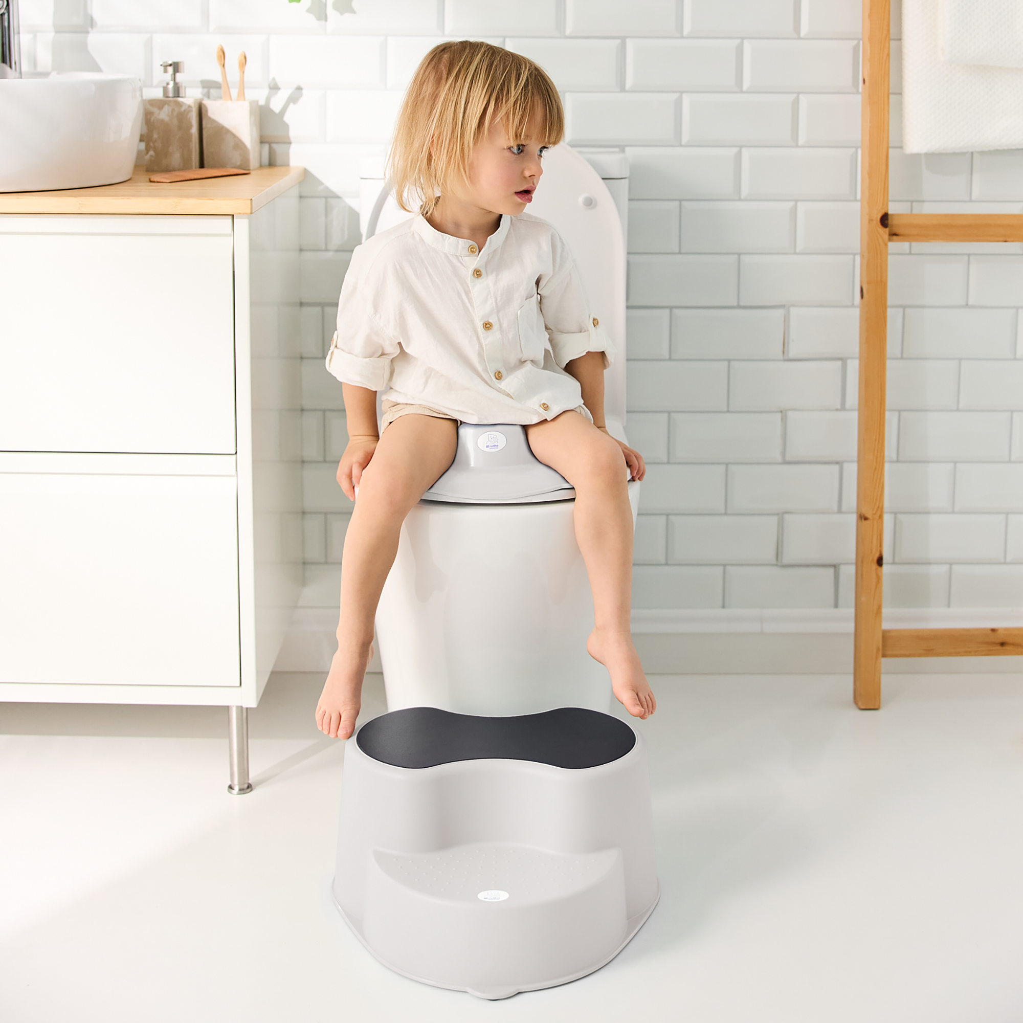 Tritthocker, rotho Babydesign, Weiß – Produktansicht