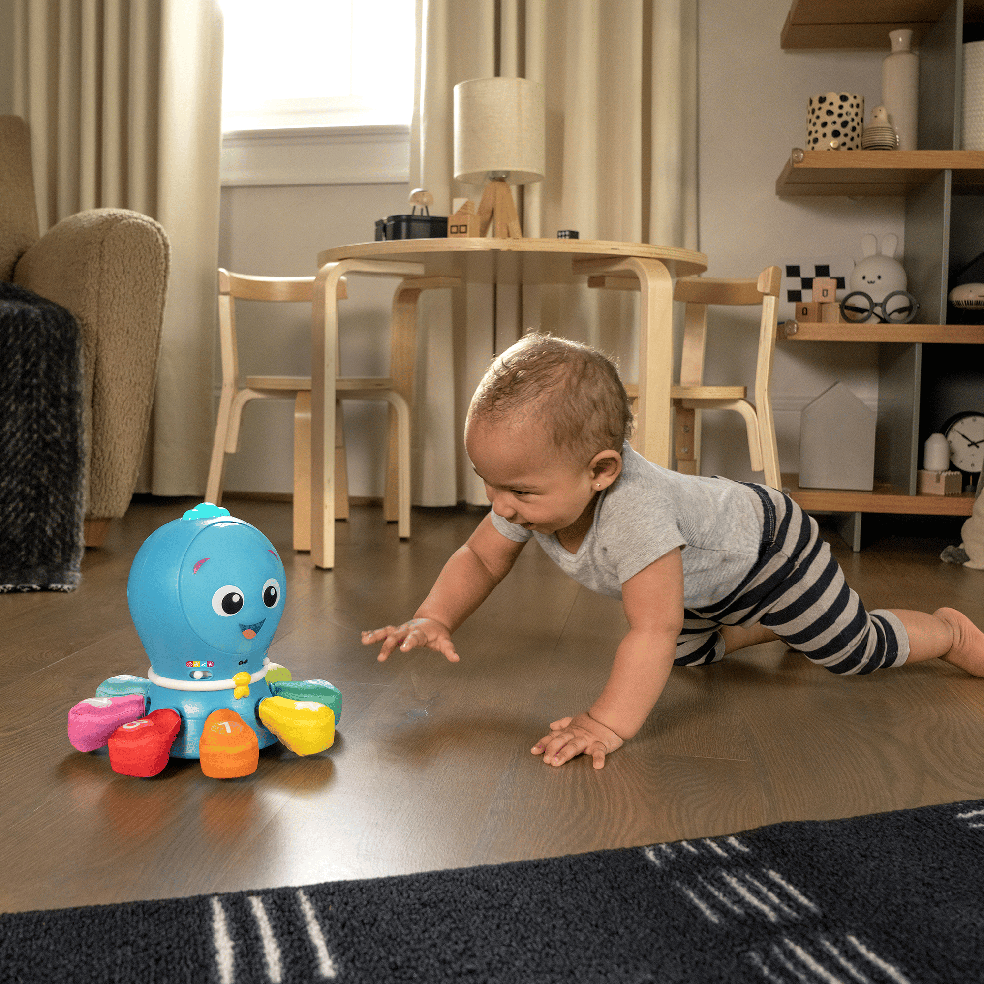 Go Opus Go Crawl and Chase Activity Toy baby einstein Blau 2000585475208 2