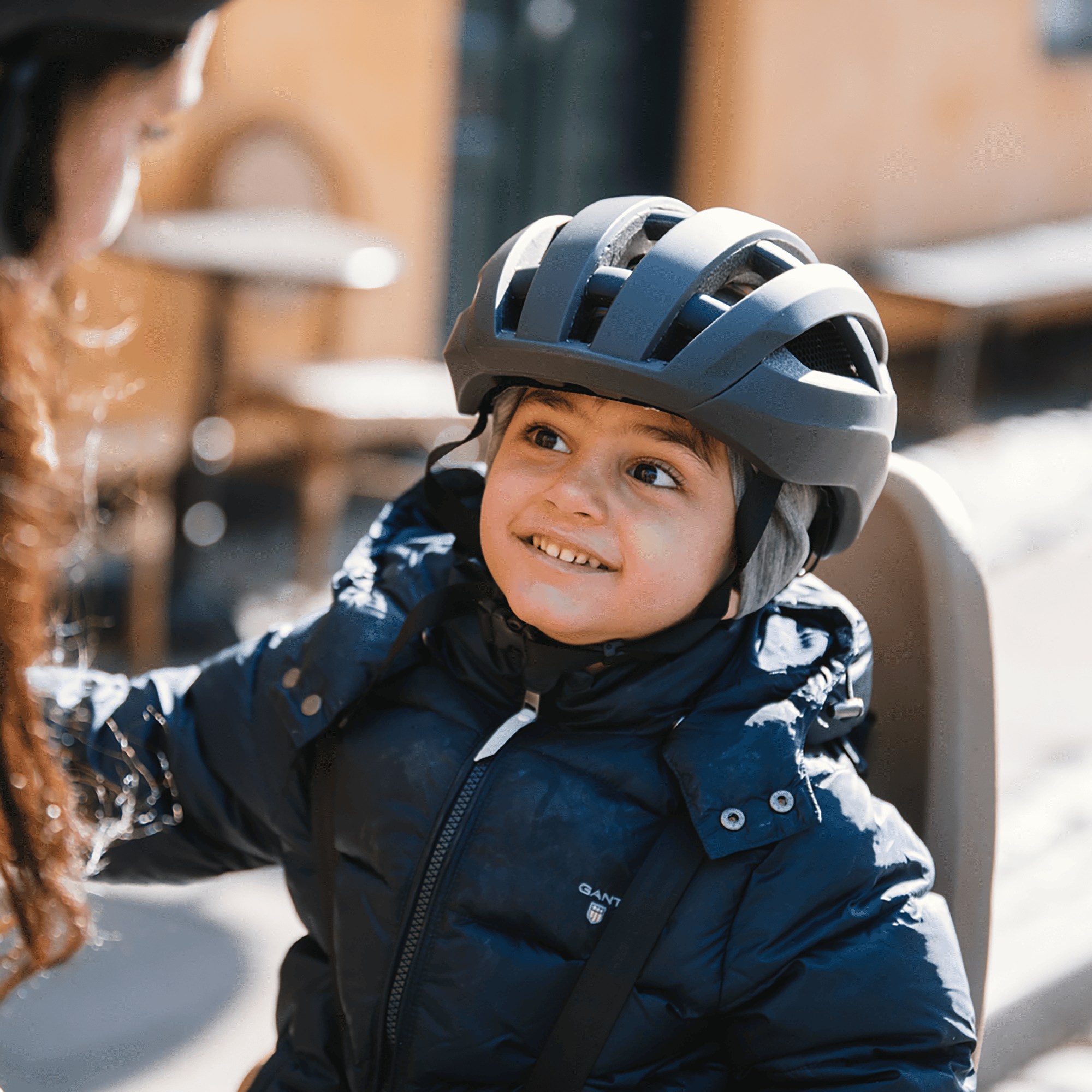 Fahrradsitze, THULE, Braun – Besonderheit: mitwachsender Thule Fahrradkindersitz zur Gepäckträgermontage