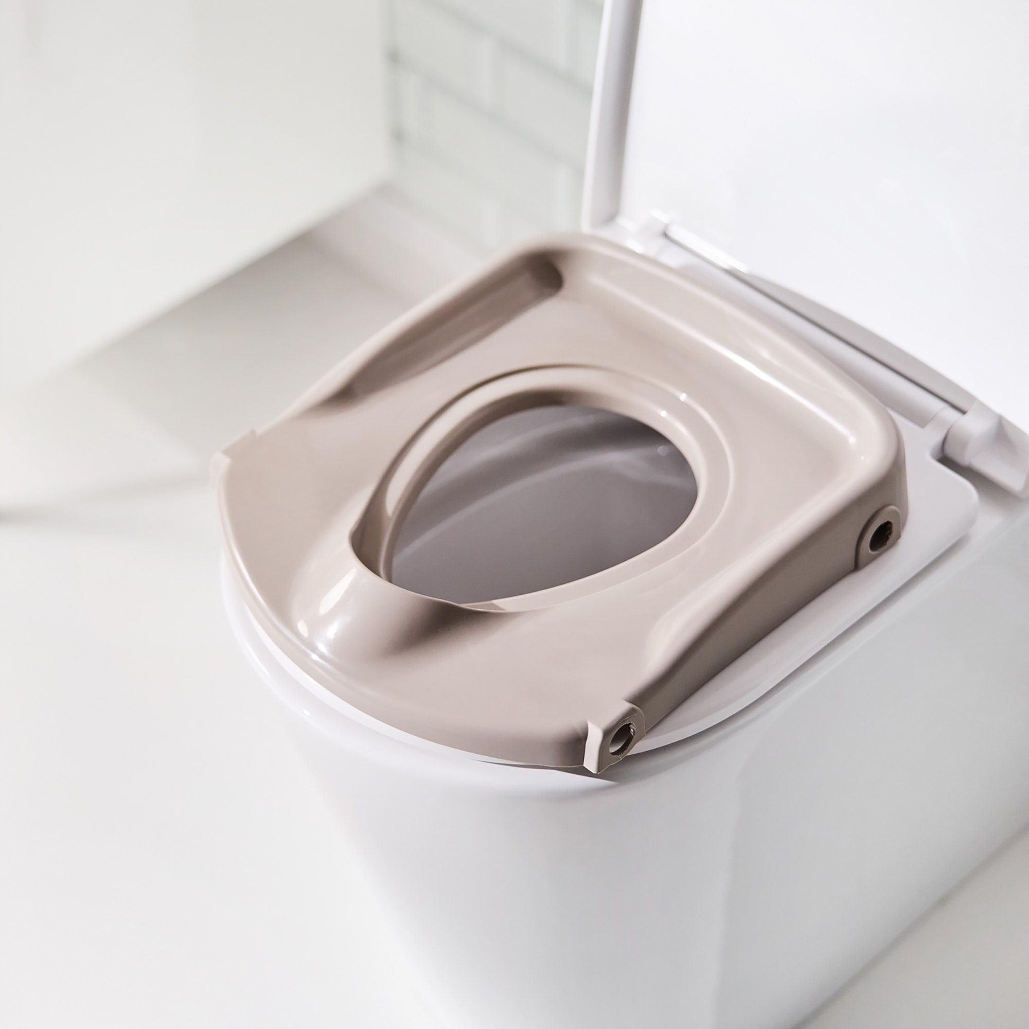 Toilettentrainer mit Treppe, rotho Babydesign, Beige – Produktansicht