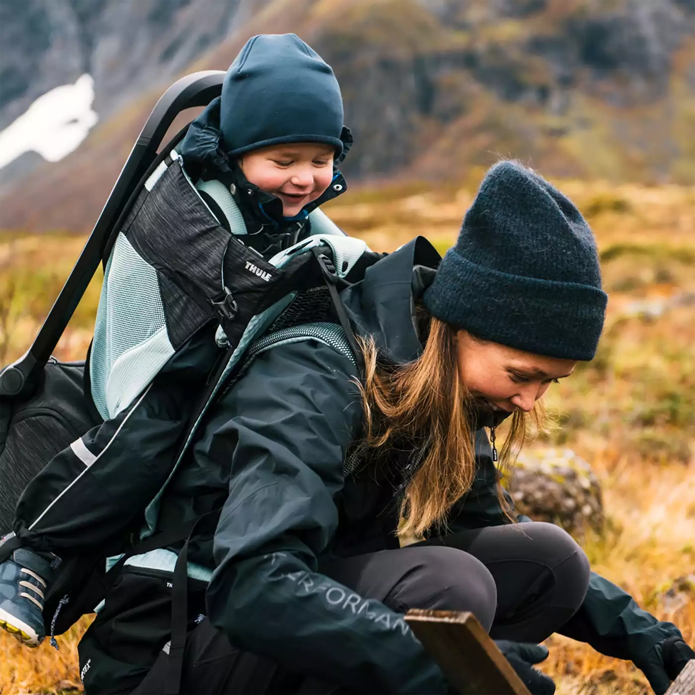 Rückentragen, THULE, Schwarz – Produktansicht