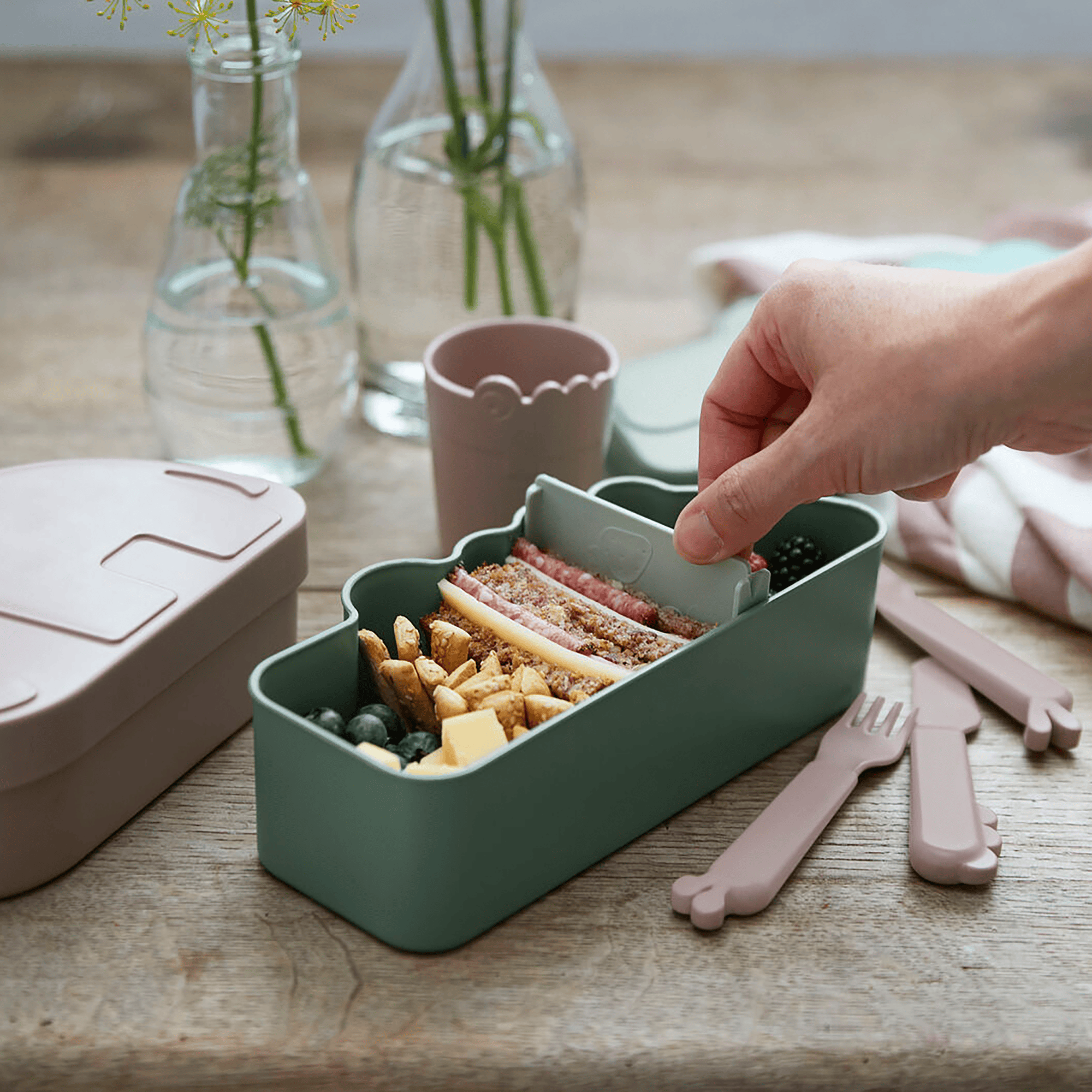 Brotdosen & Snackboxen, done by deer, Grün – Produktansicht