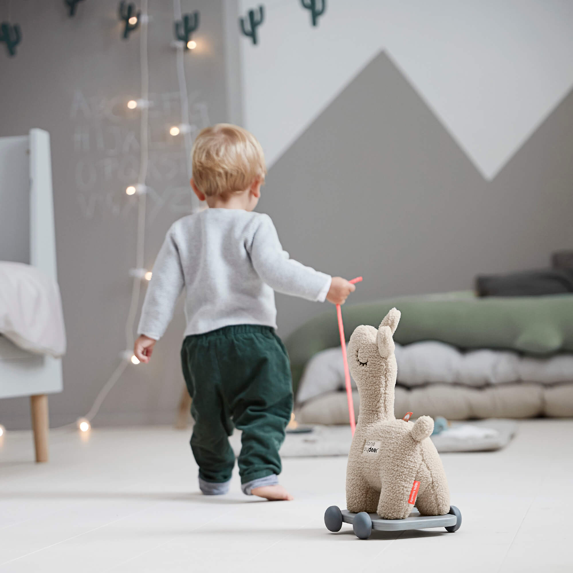 Kuscheltiere, done by deer, Beige – Besonderheit: animiert zum selbständigen Laufen