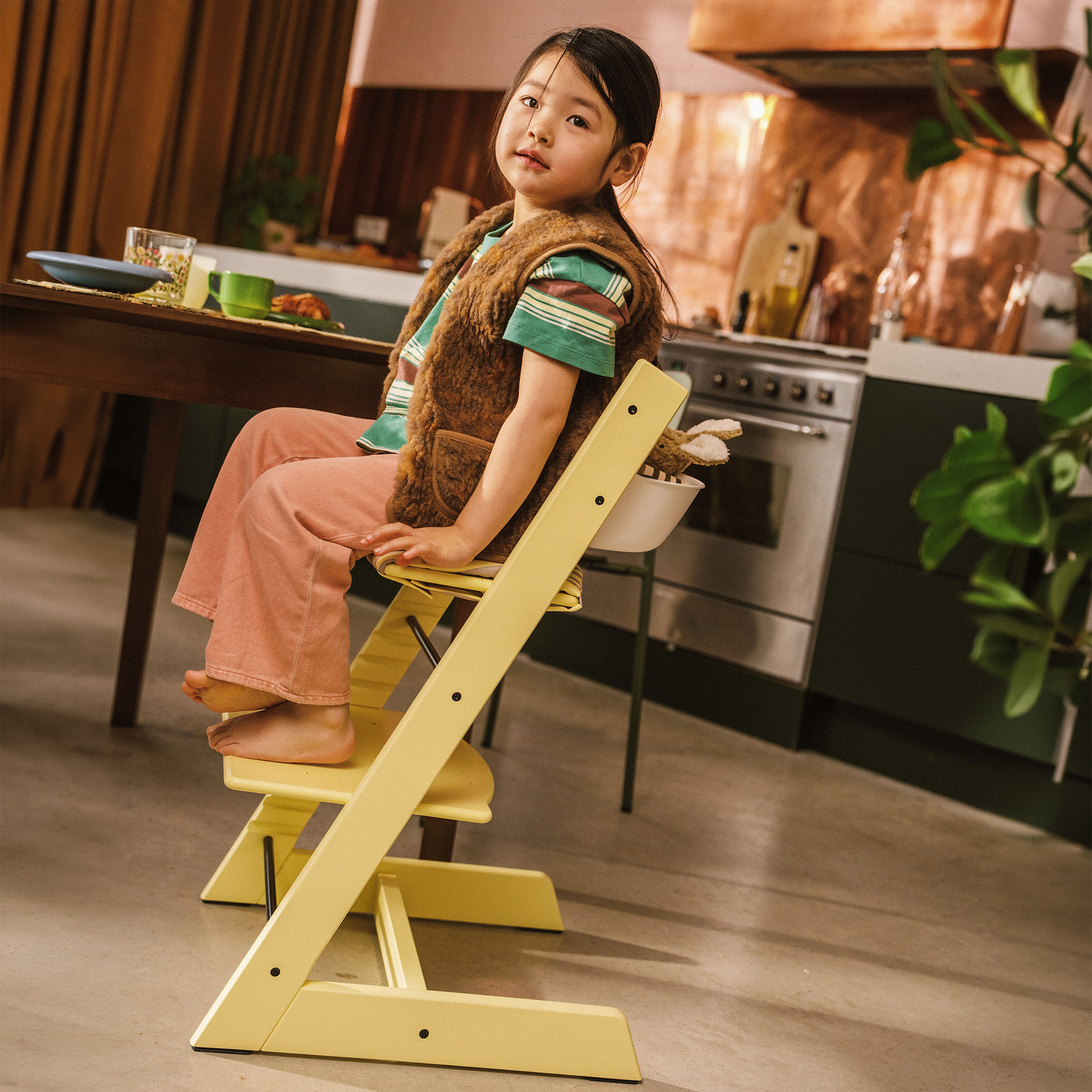 Treppenhochstühle, STOKKE, Gelb – Besonderheit: aus europäischem Buchenholz
