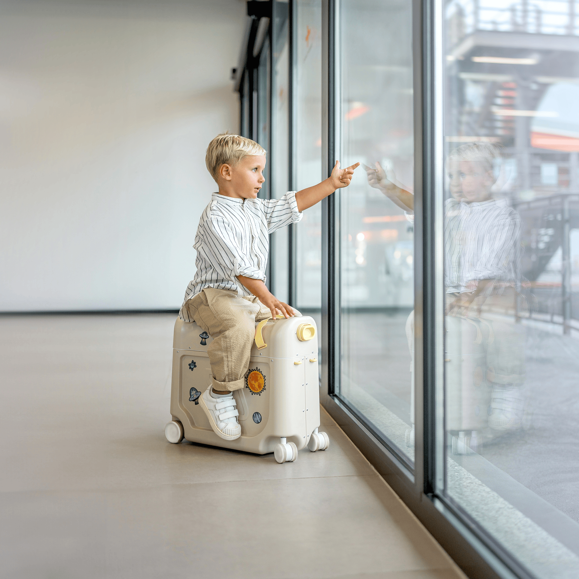 Kinderkoffer, STOKKE, Beige – Produktansicht