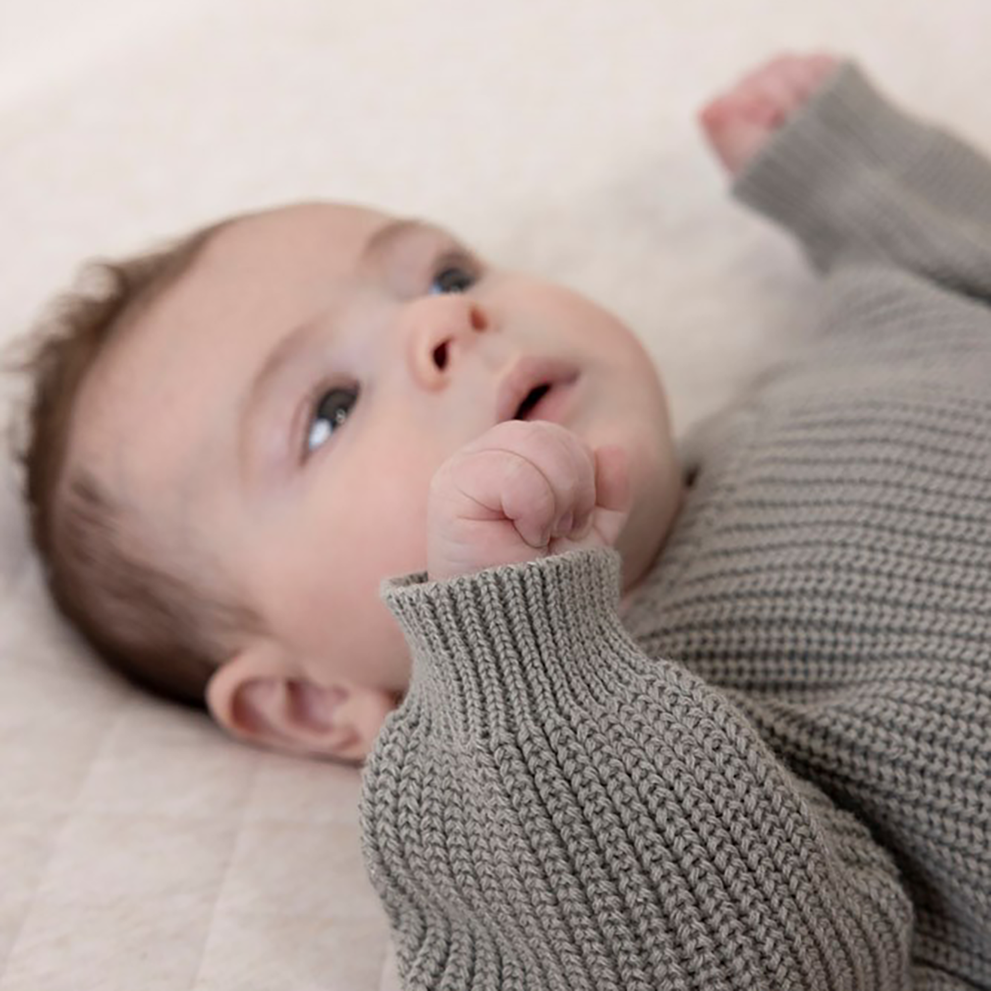 Pullover & Sweatshirts, FEETJE – Produktansicht