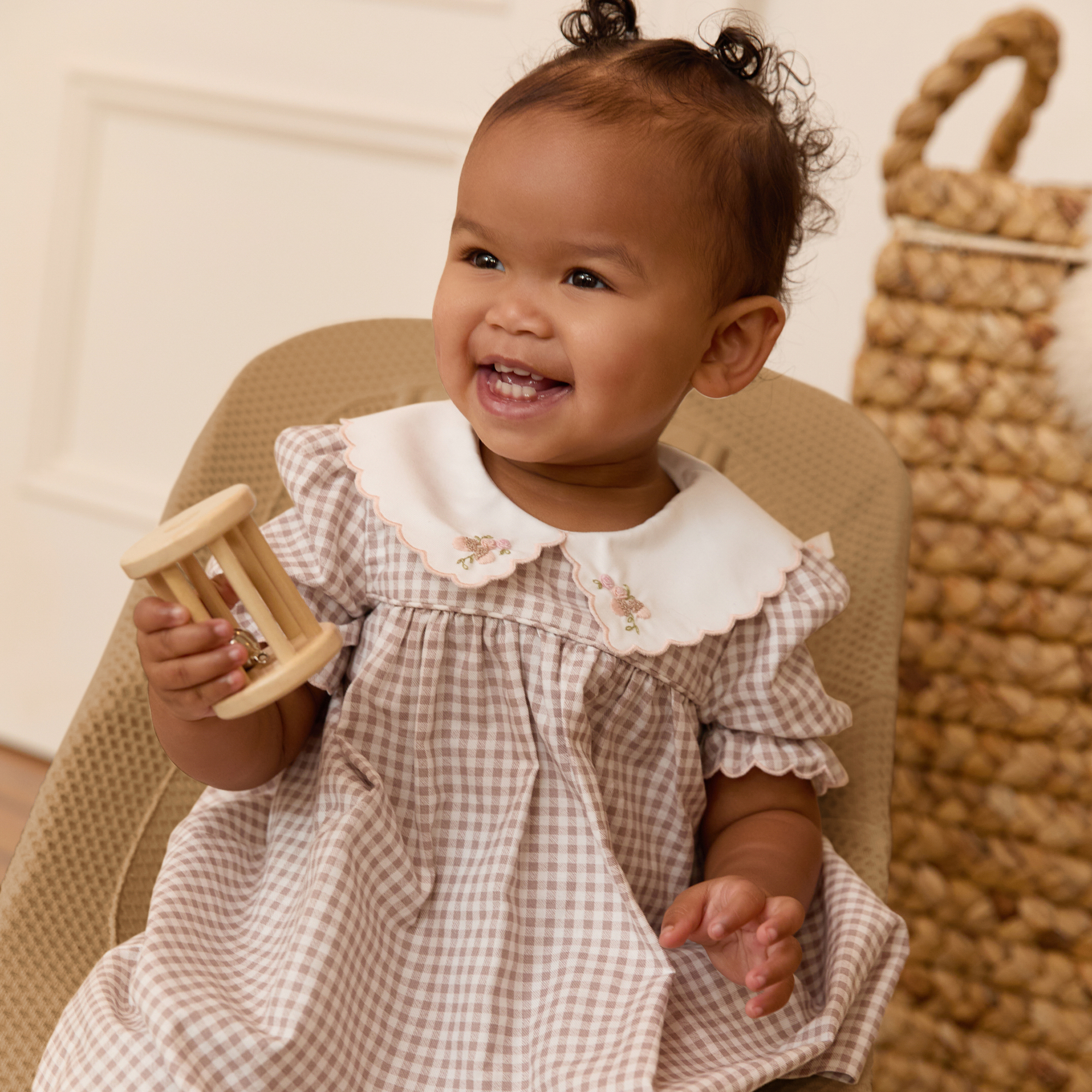 Wippen, ERGObaby, Braun – Produktansicht