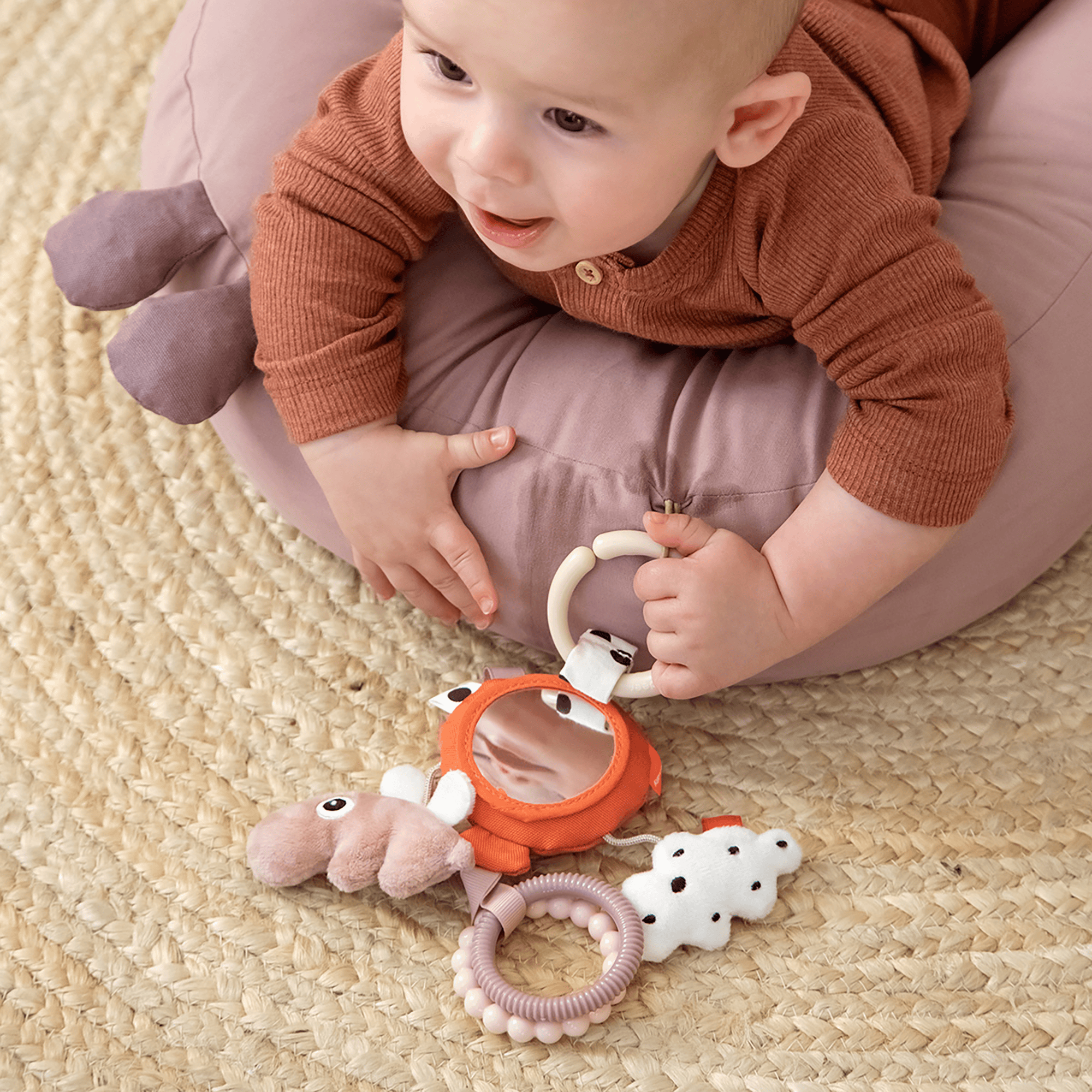 Rasseln & Greiflinge, done by deer, Orange – Produktansicht