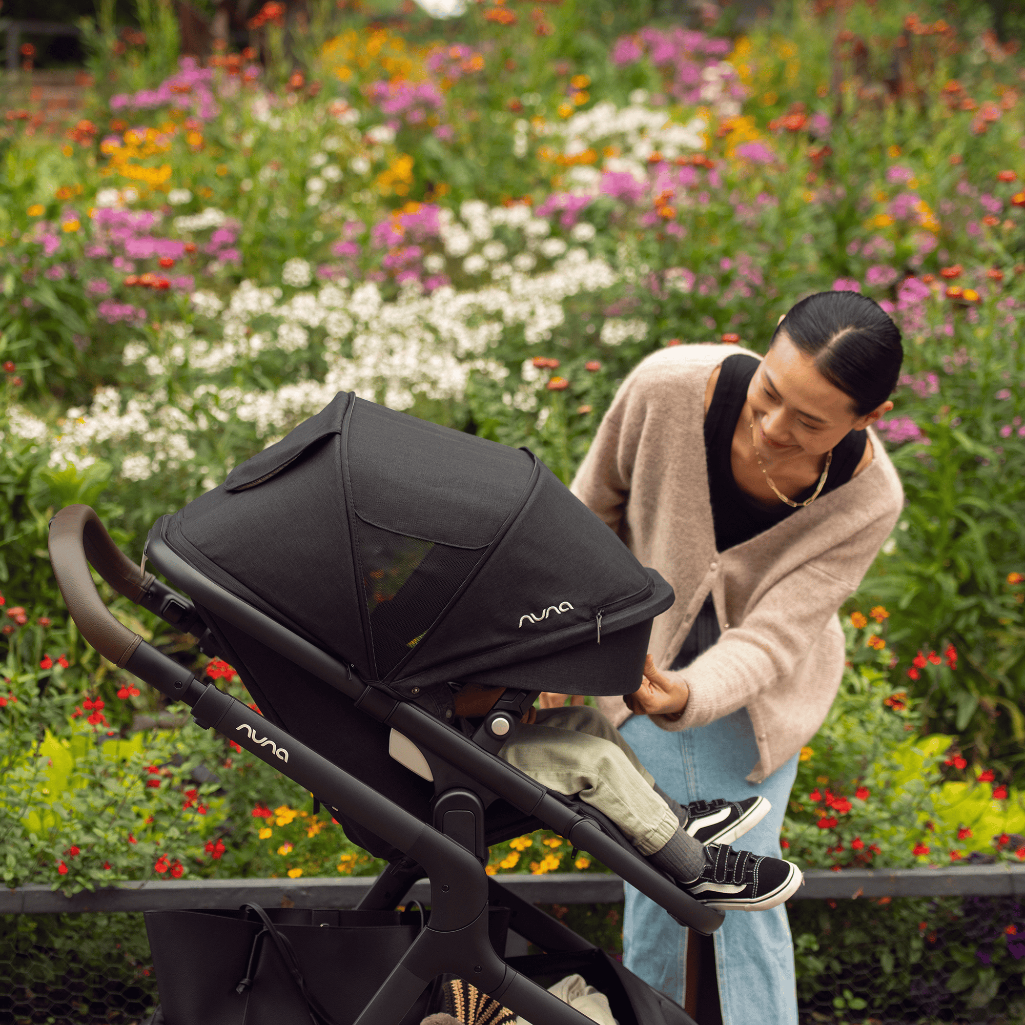 Kombi-Kinderwagen, nuna, Schwarz – Produktansicht