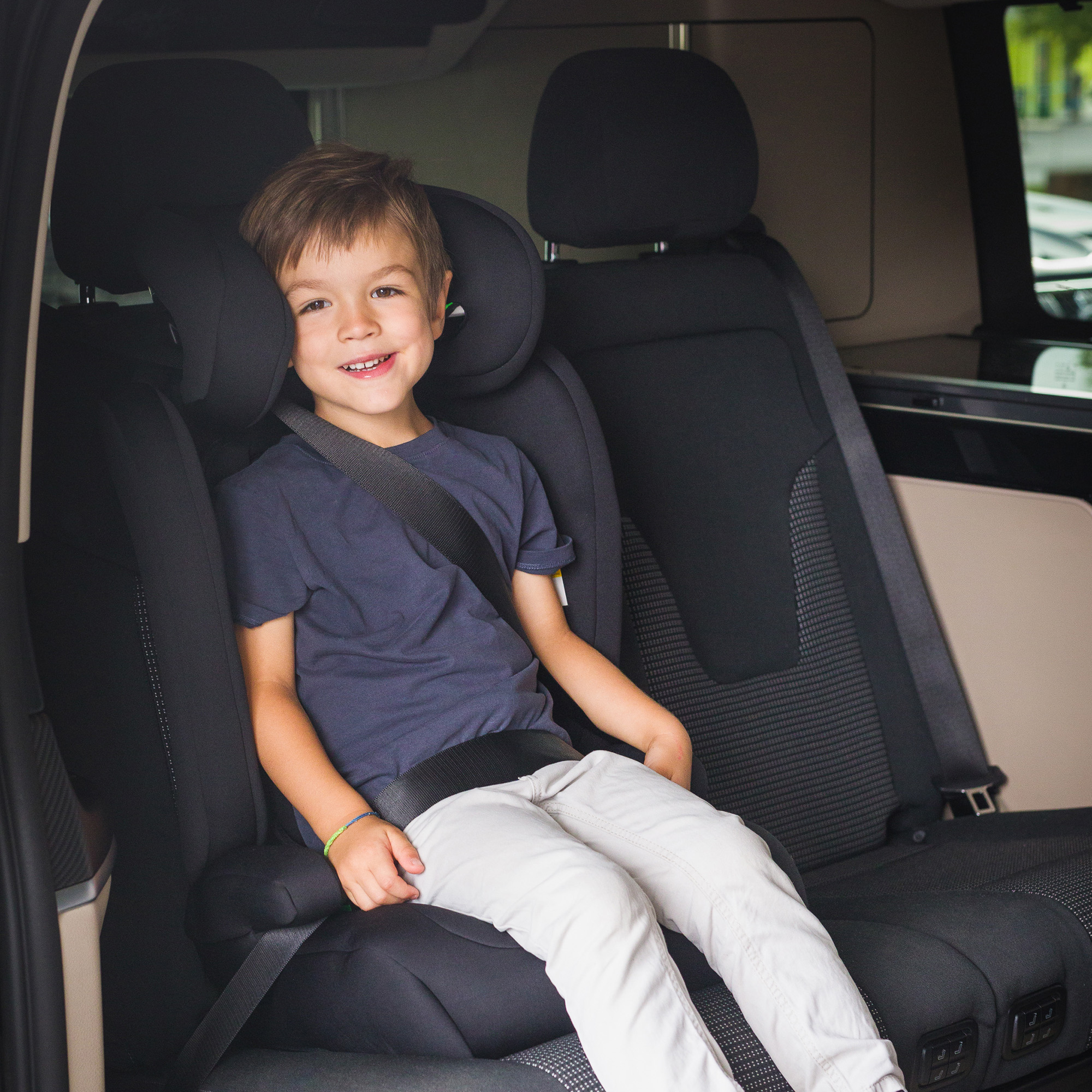 Kindersitze 9-36 kg, Gruppe 1/2/3, LITTLE ONE, Schwarz – Produktansicht