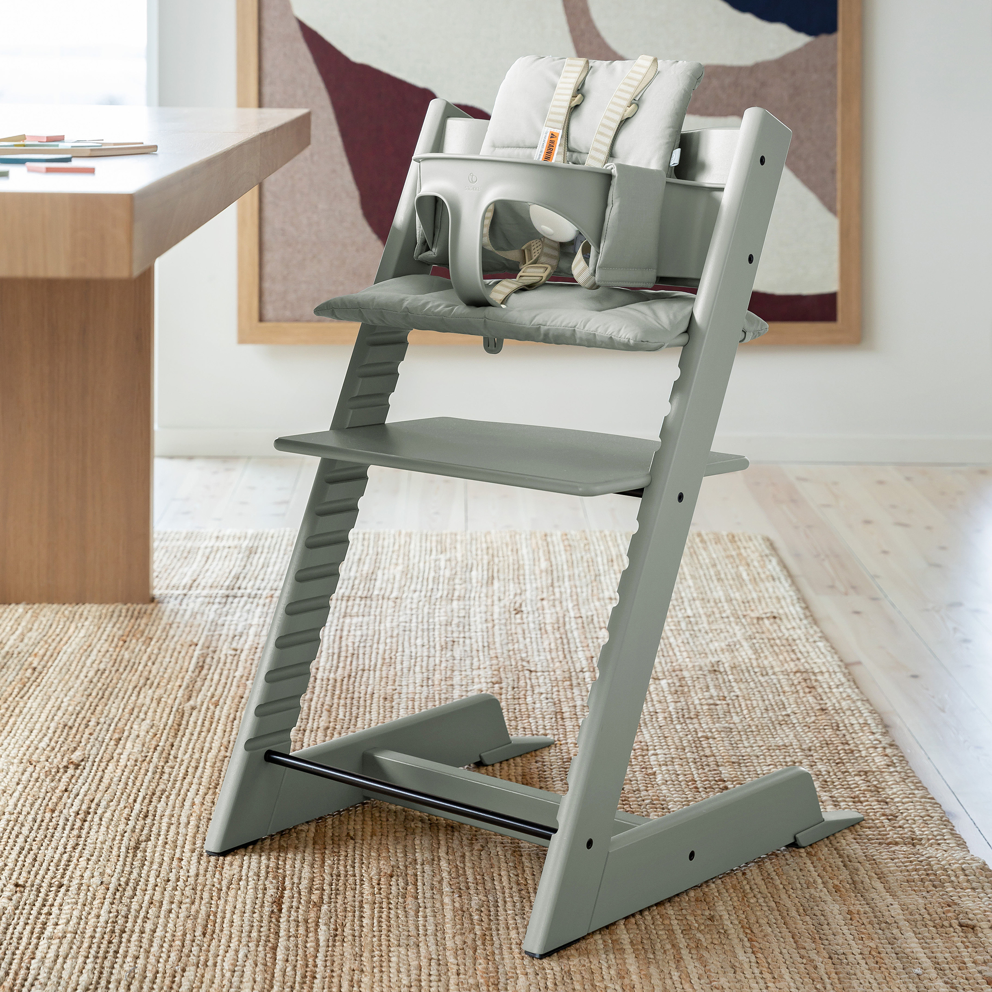 Hochstuhl Zubehör, STOKKE, Grün – Besonderheit: passt sowohl beim ersten Einsatz mit Baby Set als auch später im Kinderstuhl-Alter
