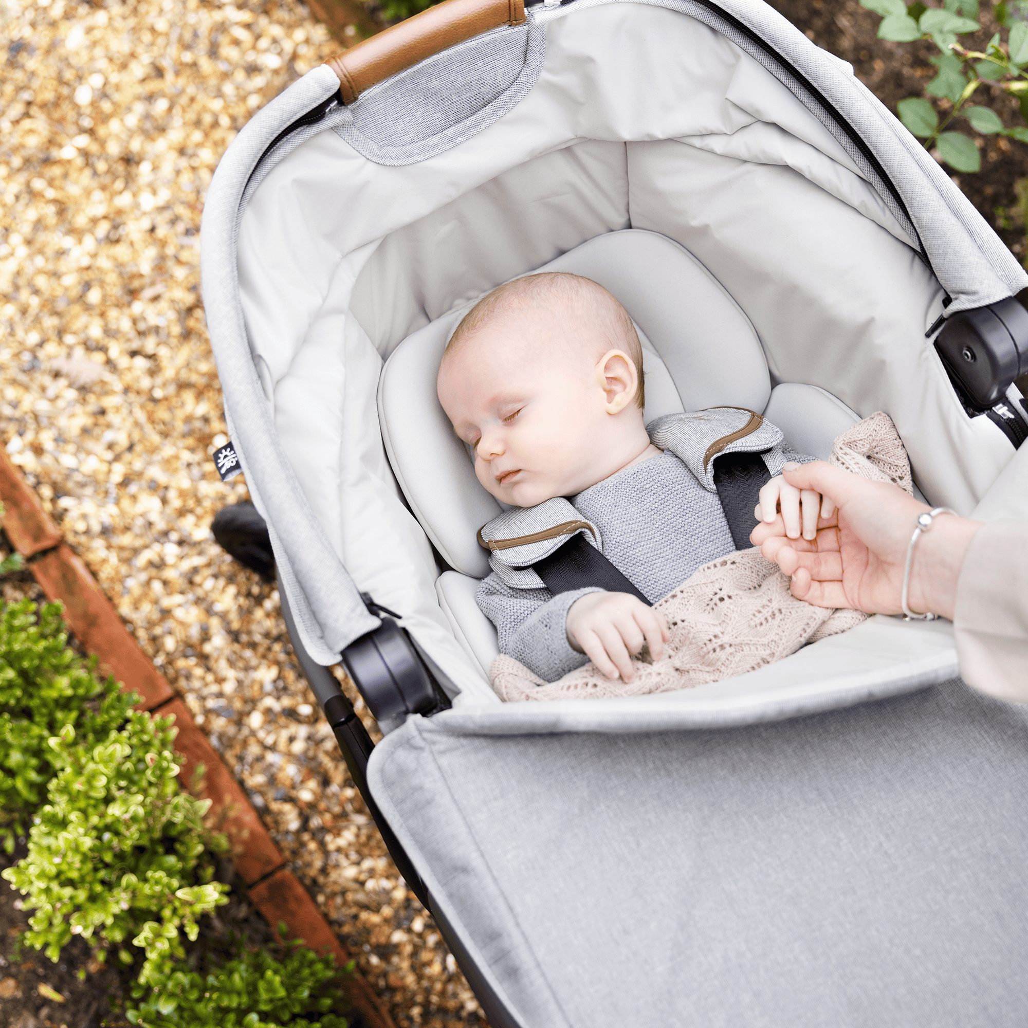 Babyschalen 0-13 kg, Gruppe 0+, Joie signature, Grau – Produktansicht