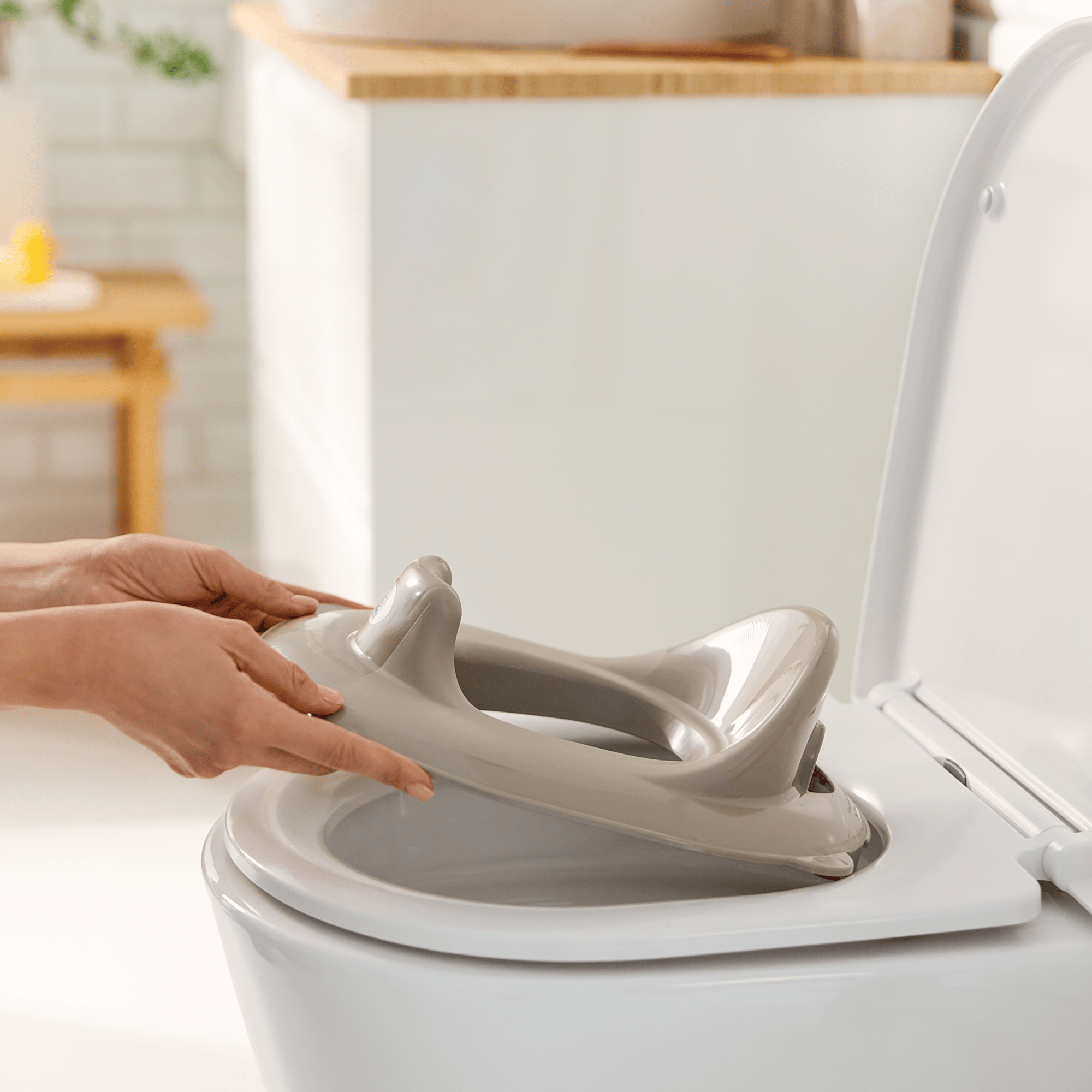 Toilettensitze, rotho Babydesign, Beige – Produktansicht