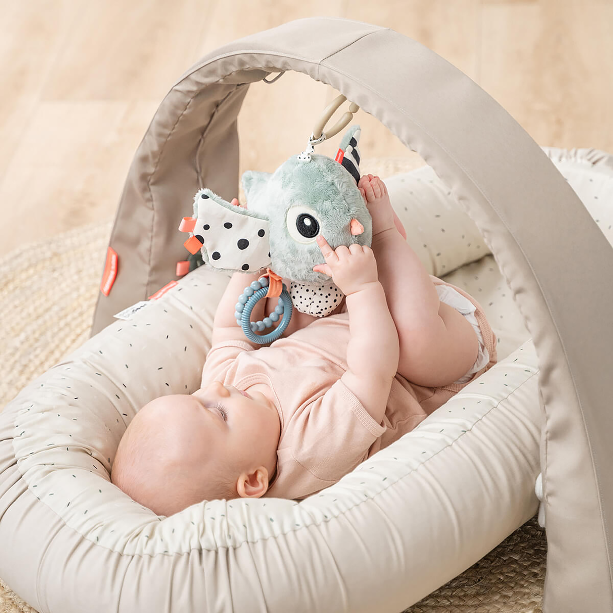 Kuscheltiere, done by deer, Mehrfarbig – Besonderheit: fördert spielerisch Sinne und Feinmotorik