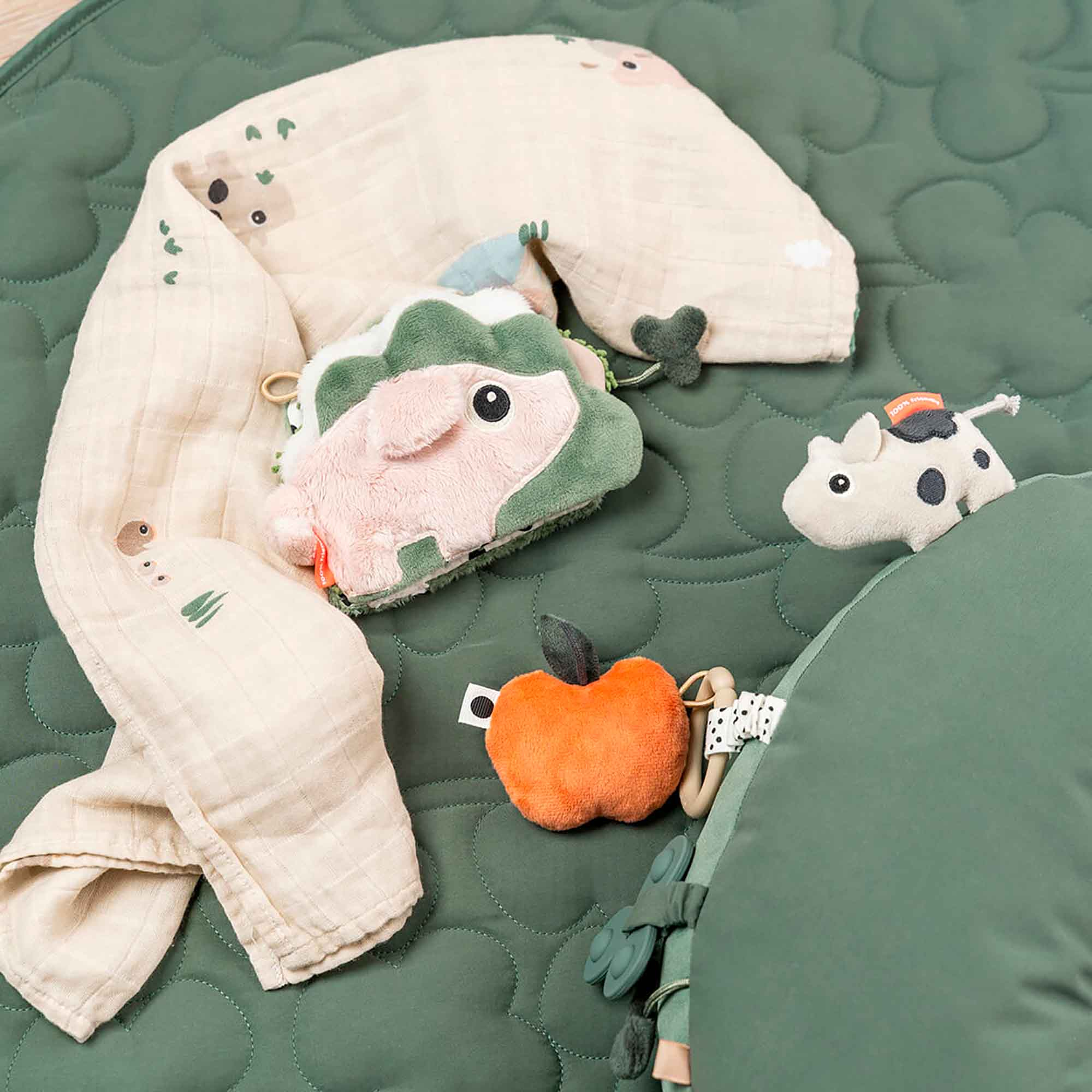 Spielzeug, done by deer, Grün – Produktansicht