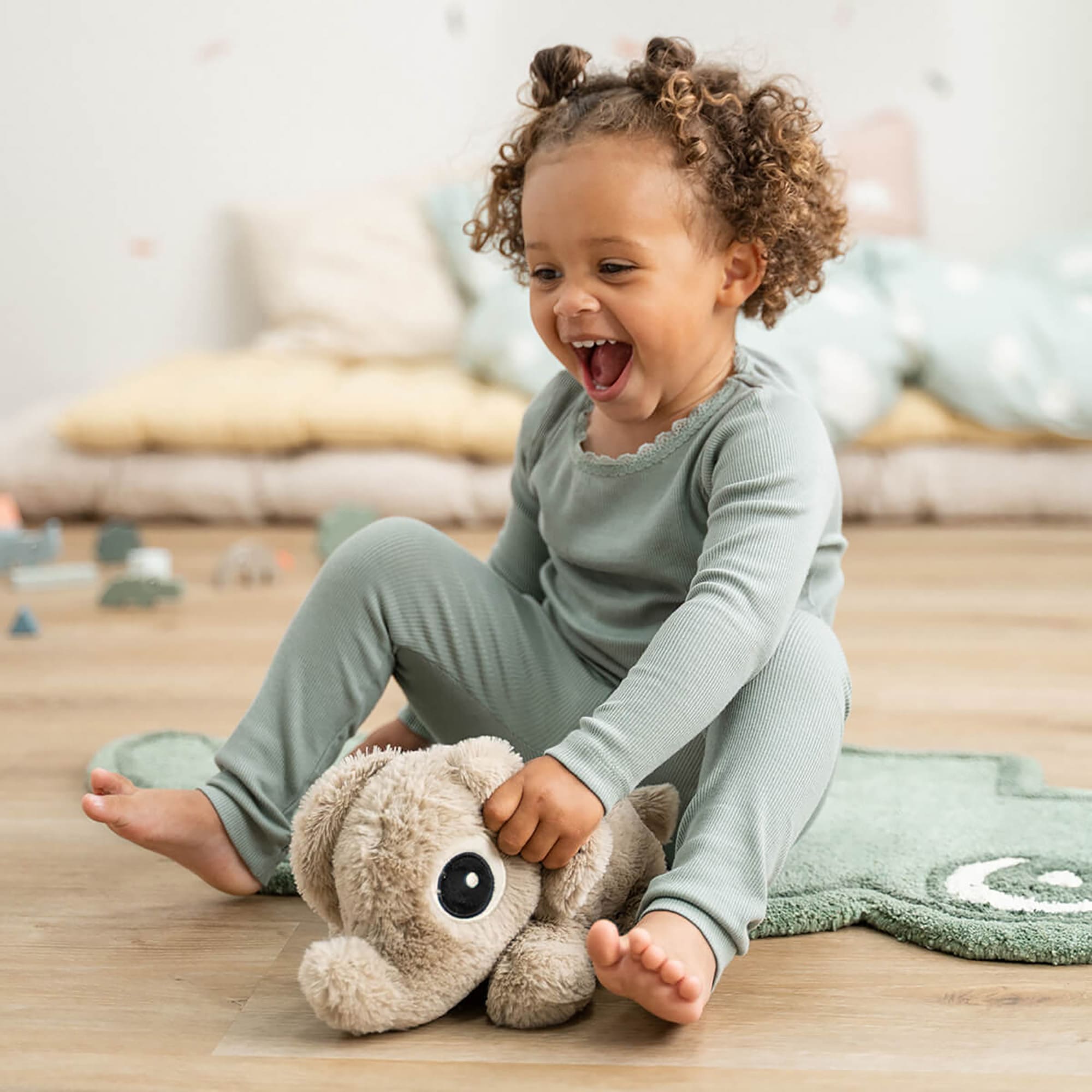 Kuscheltiere Elefanten, done by deer, Beige – Produktansicht