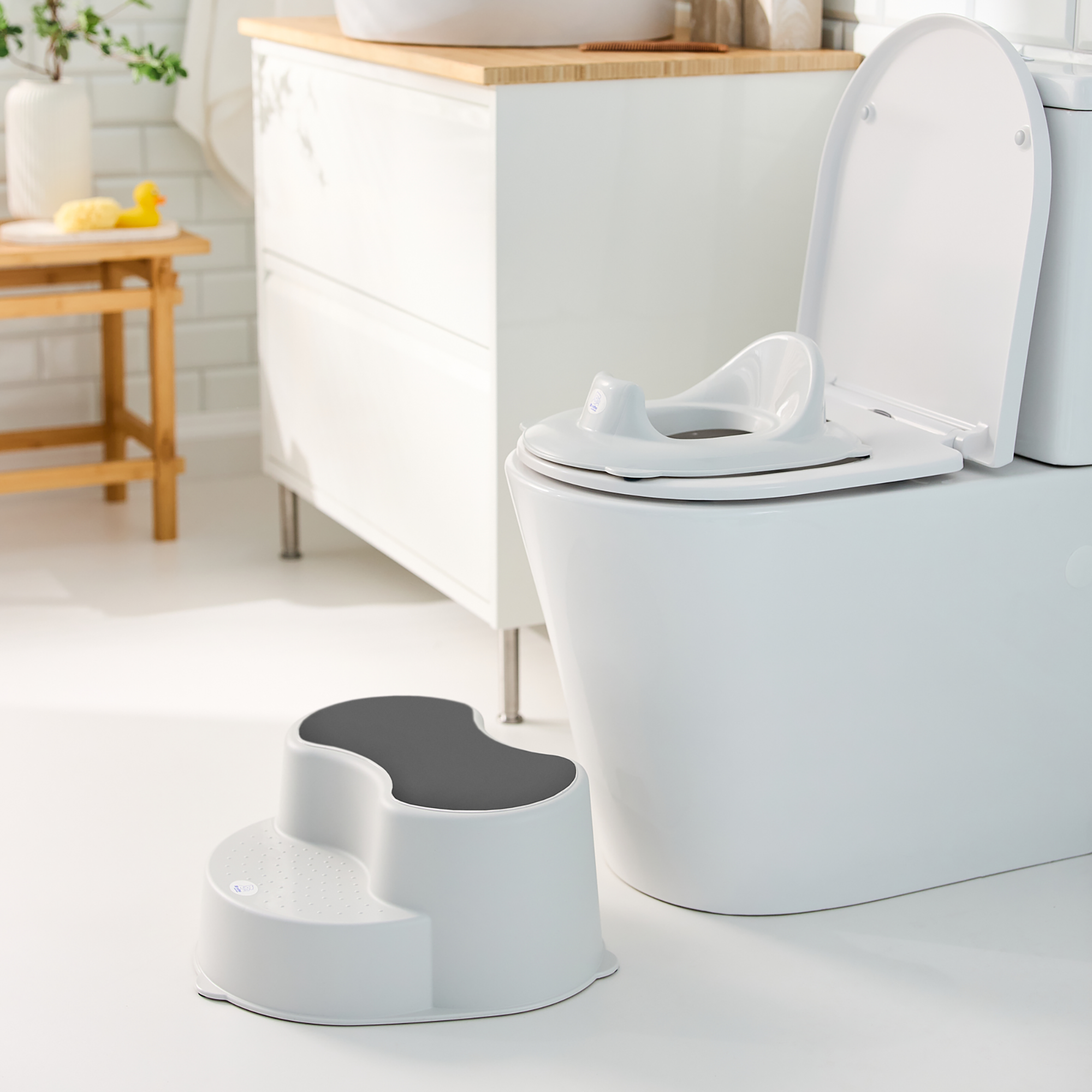 Tritthocker, rotho Babydesign, Weiß – Produktansicht