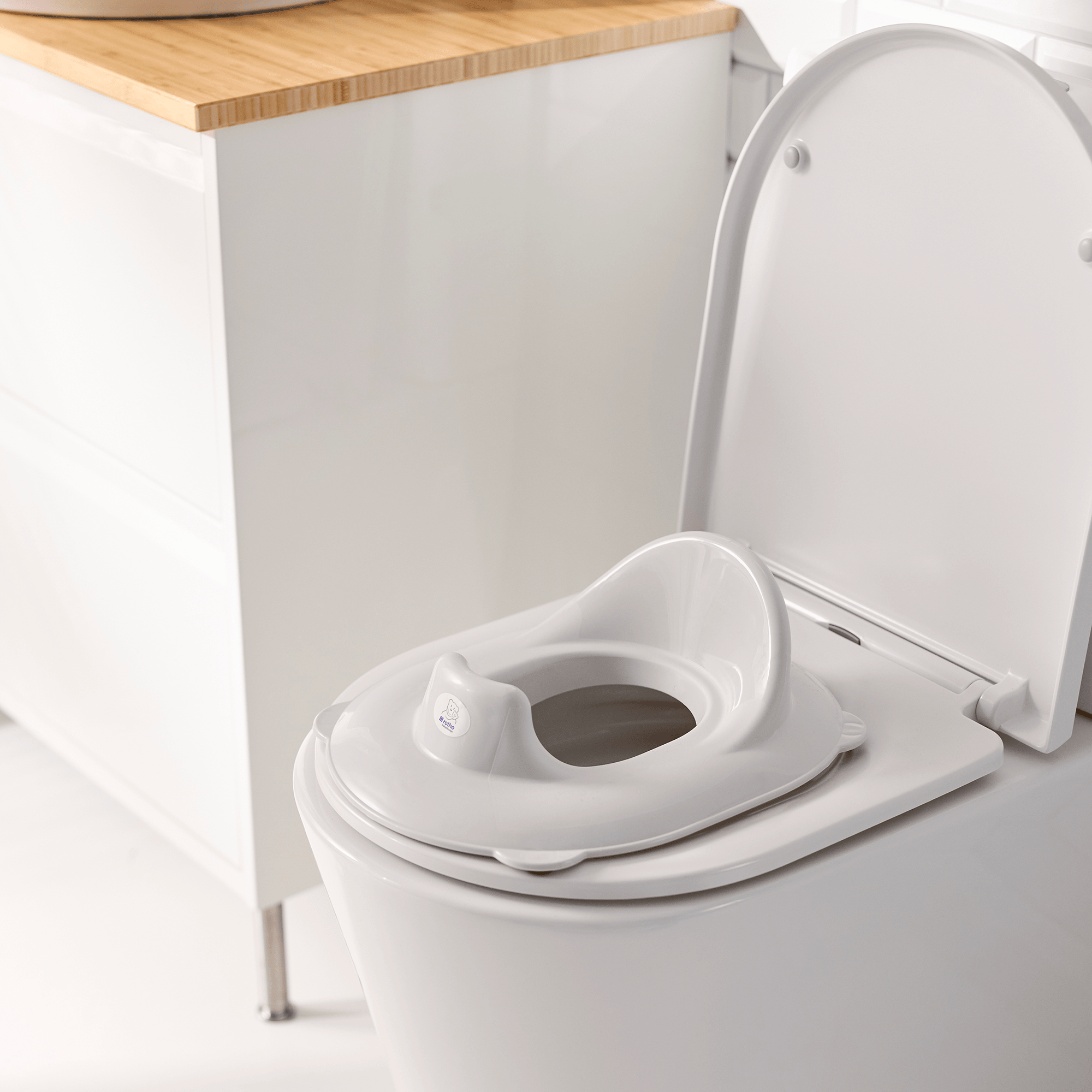 Toilettensitze, rotho Babydesign, Weiß – Produktansicht